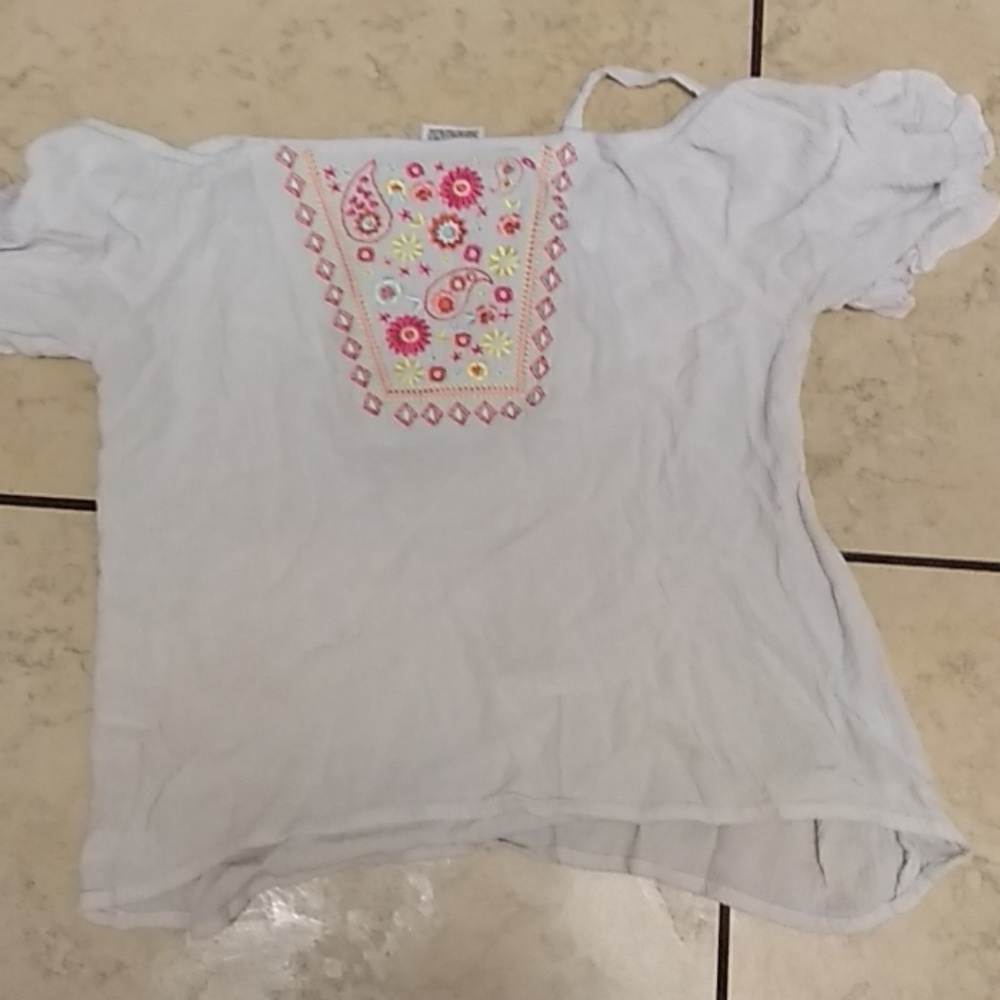 A kid shrit
